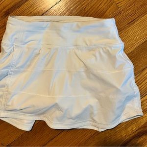 Lululemon girls white skorts size 0